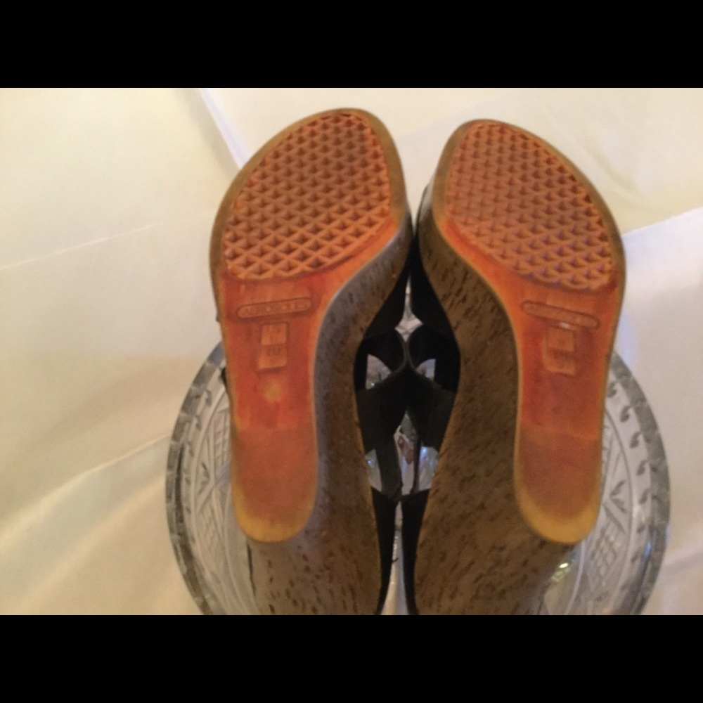 Shoes - Picture 2 of 2